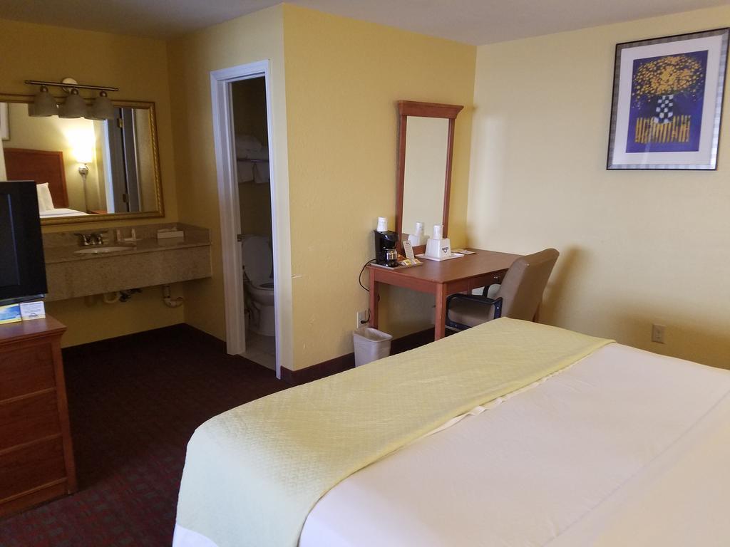 Quality Inn Poughkeepsie Exteriér fotografie